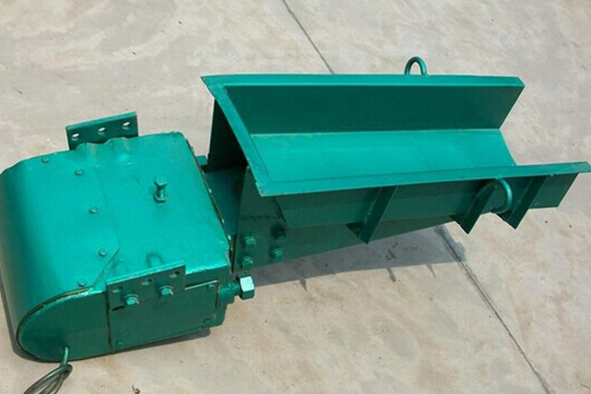 定期維護檢查電磁振動給料機，不可忽視哦